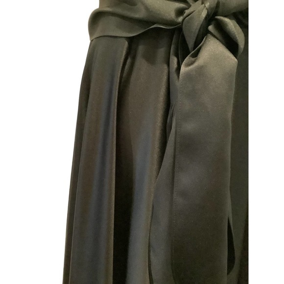 CDC EVENING CAREN DESIREE COMPANY BLACK SATIN FORMAL GOWN 10 - Picture 4 of 11